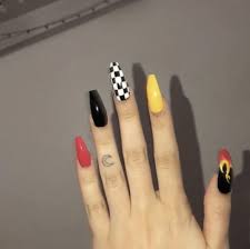Uñas acrilicas negras mate con dorado is now becoming widely popular by friends all around us, one of these buddy. Decoradas Unas Negras Tumblr Colores Unas