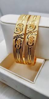 Pin By Sushant Suresh Jamsandekar Gol On Cnc Gold Bangles Gold Bangle Set Bangles Jewelry Designs Solid Gold Bangle