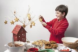 La cocinera amaia urdangarin nos propone recetas de cocina especialmente elaboradas para los niños donde se incluyen verduras, fruta y pescado de forma atractiva para que lo acepten mejor. Dulce Navidad Cuatro Recetas Para Cocinar Con Ninos