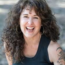 Heidi Cherry's Instagram, Twitter & Facebook