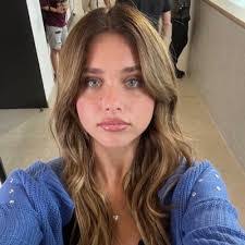 Donna Moretti's Instagram, Twitter & Facebook