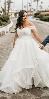 27 Graceful Plus Size Wedding Dresses Wedding Dresses Guide Plus Wedding Dresses Wedding Dress Guide Ball Gown Wedding Dress