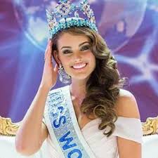 Stella maxwell, angelina jolie, bar refaeli, beyoncé ou encore chanel iman : La Plus Belle Femme Du Monde C Est Elle Femme Actuelle Le Mag