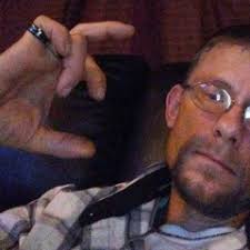 Stream Bruce Dismang Sr. music