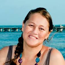 Amanda Syme's Instagram, Twitter & Facebook