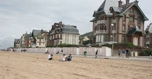 Plage De Houlgate Normandie Normandie Plage Normandie Deauville Trouville