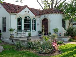 This spanish hacienda style home mixes the simplicity of a tuscan design with the elegance of a colonial spanish hacienda style. Mediterranean Style Homes Evstudio