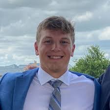 Veronica Tullis's Instagram, Twitter & Facebook