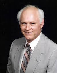 Timothy Benfield's Instagram, Twitter & Facebook