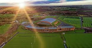 #ليستر_سيتي يبلغ الدور الرابع من كأس الاتحاد الإنحليزي لكرة القدم برباعية نظيفة أمام مضيفه #ستوك_سيتي من الدرجة الأولى ويعتبر ليستر أكثر الفرق وصولاً إلى نهائي. Ù„ÙŠØ³ØªØ± Ø³ÙŠØªÙŠ ÙŠ Ø¹Ù„Ù† Ø§Ù†ØªÙ‚Ø§Ù„Ù‡ Ù„Ù…Ù‚Ø± Ø§Ù„ØªØ¯Ø±ÙŠØ¨Ø§Øª Ø§Ù„Ø¬Ø¯ÙŠØ¯ ØµÙˆØ± Ø§ÙˆØ§Ù† Ù…ØµØ±