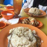 Nasi ayam bonda has two branches in melaka: Restoran Shamsuri Nasi Ayam Singapura Melaka Melaka
