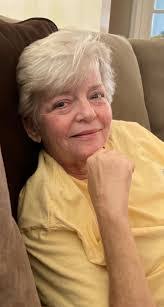 Darlene Chapin's Instagram, Twitter & Facebook