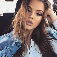 Val Contreras (valery_zac)