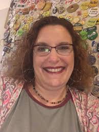 Lakme lip gloss gives shiny look