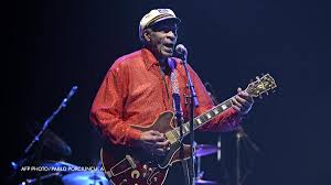 Franceinfo ×‘×˜×•×•×™×˜×¨ Le Guitariste Et Chanteur Americain Chuck Berry L Un Des Peres Fondateurs Du Rock And Roll Est Mort A L Age De 90 Ans Https T Co N6jlrac1ja