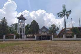 Nasi gandul merupakan kuliner khas kabupaten pati jawa tengah.menu nasi kuah santan yang mirip dengan rawon ini. Menengok Natal Di Gereja Tertua Kabupaten Pati Milenial