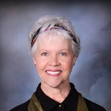 Melinda Winchell's Instagram, Twitter & Facebook