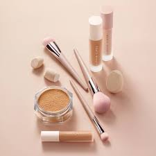 Make Up Panosundaki Pin