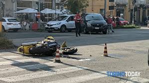 Ragazze investite in corso francia, la ricostruzione dell'incidente. Incidente In Corso Francia Angolo Via Leopardi A Collegno 31 Ottobre 2020 Auto Contro Moto Morto Walter Hernandez Di Torino