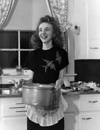 We did not find results for: 30 Vintage Photos Capture People In Their Kitchens In The 1940s Vintage Everyday