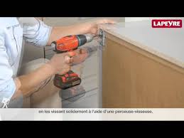 Comment Poser Des Meubles Hauts De Cuisine Youtube