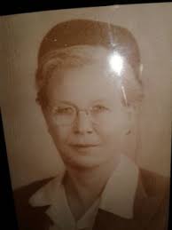 Elena Tober Vanegas (1890-1977)