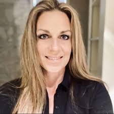 Miranda Urban's Instagram, Twitter & Facebook