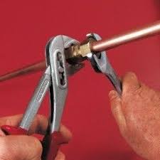 Raccorder Des Tubes En Cuivre Sans Soudure Avec Les Raccords Rapides Plomberie Sans Soudure Plomberie Soudure
