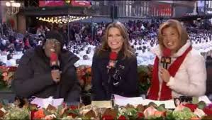 For nbc, today show hosts savannah guthrie, hoda kotb, and al. Nbc S 2018 Macy S Thanksgiving Day Parade Broadcast Drew 23 7 Million Viewers Fourth Largest Parade Audience Since 87