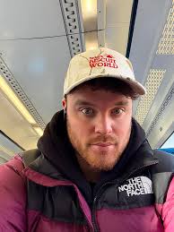 America…..I may be the ONLY person in the whole of the UK with this hat!  (West Virginians will understand) 🇺🇸 What do you think? 🤔😂