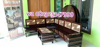Jual kursi tamu ukiran madura dengan formasi 2 2 1 1 dan 1 meja.meja tamu madura ini dilengkapi dengan busa dudukan kain osca kulit. Kursi Tamu Sudut Jati Kursi Sudut Kursi L Kursi Tamu L Kursi Tamu Jati Minimalis Jual Kursi Tamu Murah Gambar Kursi Tamu Terb Modern Ruang Tamu Minimalis