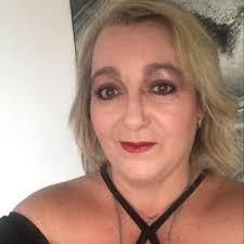 Contact Tracey Saunders