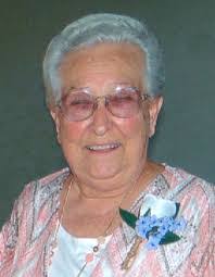 Ruth Martz's Instagram, Twitter & Facebook