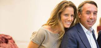 El del américa publicó un mensaje en redes sociales por la muerte del directivo rojiblanco. Emilio Azcarraga Jean Celebra En Grande A Su Esposa Sharon Fastlicht Por Sus 40 Anos Clase