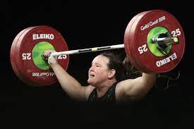 She competed in the women's +90 kg event at the 2018 commonwealth games, winning the bronze medal. Emily Campbell Wants To Show Weightlifters Do Not Have To Sacrifice Femininity Enfield Independent