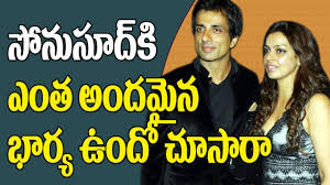 The dabangg star, along with his wife sonali and sons, reportedly received the delivery of their car a week back. Sonu Sood Wife Sonali Sood Rare Unseen Photos Sonu Sood Family Pics Celebrities Family Photos Youtube