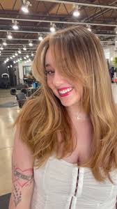 Red hair has my heart 😍 Some hair painting and a deeper base can work  wonders for a color that's feeling too flat.