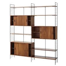 Vintage Boekenrek Met 6 Deurtjes Van Zwart Metaal En Massief Acaciahout Maisons Du Monde Schwarzes Metall Vintage Regal Regal