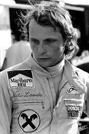 August niki lauda dominiert als weltmeister die formelsaison. 7 Niki Lauda Young Ideen Formel 1 Rennfahrer Zwischen Himmel Und Holle