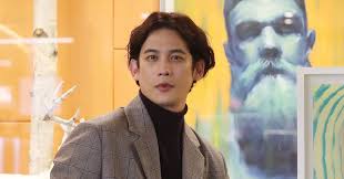 Actor Park Ki Woong successfully wraps up his second painting exhibition,  after making his debut as a painter