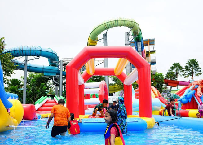 Hawai Waterpark Malang: Taman Rekreasi Air Seru Bak di Hawai