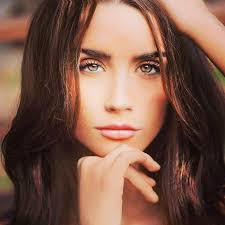 Cheyenne Reynolds's Instagram, Twitter & Facebook