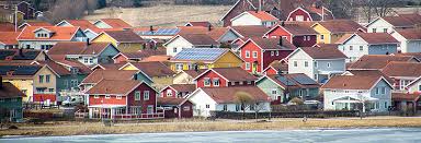 It is on the border to stockholm county, and a minor part of gnesta is. Bostad Miljo Gnesta Kommun