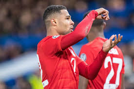 Weitere ideen zu umstandsmode, schwangerschaft mode, mode. Pin Auf Bayern Munich Fc Metro