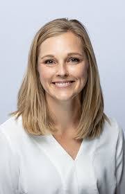 Lisa Bernhardt's Instagram, Twitter & Facebook