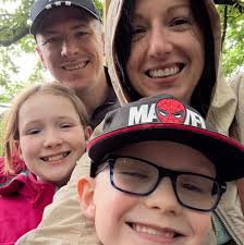 Does anyone else call these guys the volleyball ppl or is it just me?