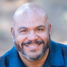 Robin Sussman's Instagram, Twitter & Facebook