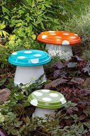 10 Super Leichte Und Schnell Fertige Gartenprojekte Zum Selbermachen Gartenprojekte Gartenpilze Selbstgemachte Tongefasse