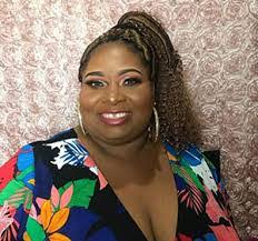 Sandra Maughan's Instagram, Twitter & Facebook