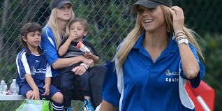 In return, former wife elin nordegren ,30, gets the biggest payout ever seen in a celebrity divorce. Coach Elin Tiger Woods Ex Wife Cheers Their Daughter Samantha At Soccer Match Radar Online